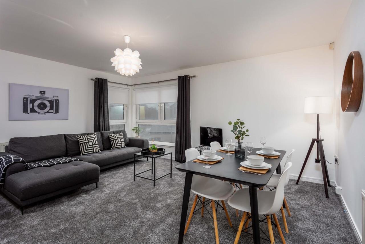 Walker Suite No73 - Donnini Apartments Kilmarnock Buitenkant foto