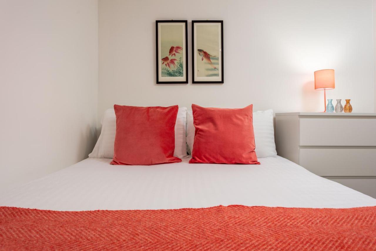 Walker Suite No73 - Donnini Apartments Kilmarnock Buitenkant foto