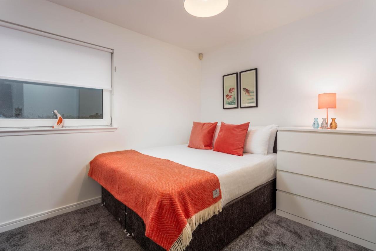 Walker Suite No73 - Donnini Apartments Kilmarnock Buitenkant foto